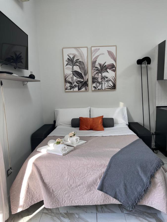 La Casa Di Ale 69 Apartment เนเปิลส์ ภายนอก รูปภาพ