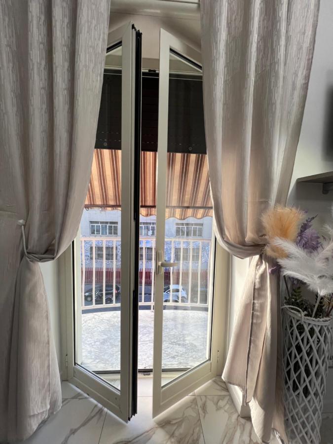 La Casa Di Ale 69 Apartment เนเปิลส์ ภายนอก รูปภาพ