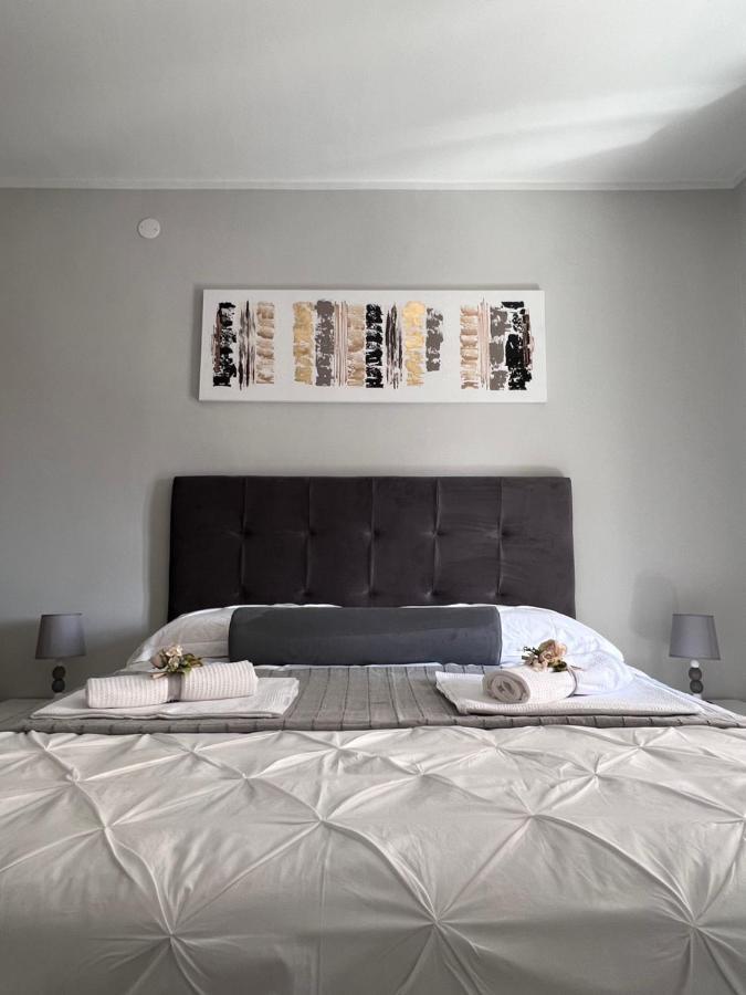 La Casa Di Ale 69 Apartment เนเปิลส์ ภายนอก รูปภาพ